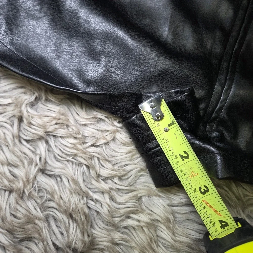Jolie & Joy Faux Leather‎ Shorts Women's XL Black High Waist Elastic Waist Biker